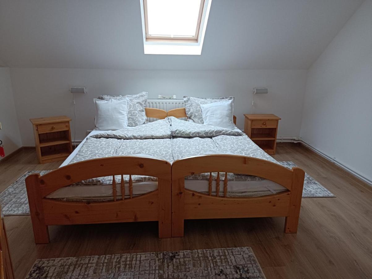Narcisz B&B Corund  Buitenkant foto