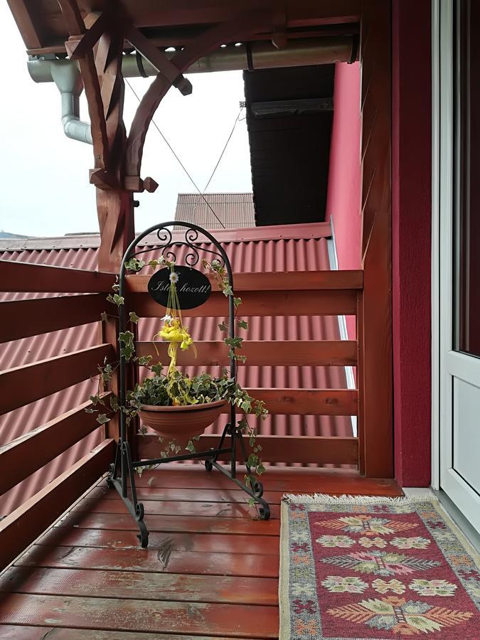 Narcisz B&B Corund  Buitenkant foto