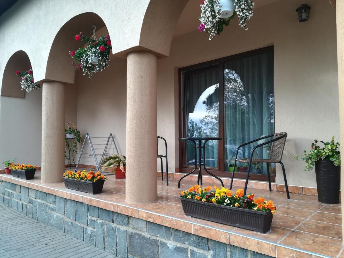 Narcisz B&B Corund  Buitenkant foto